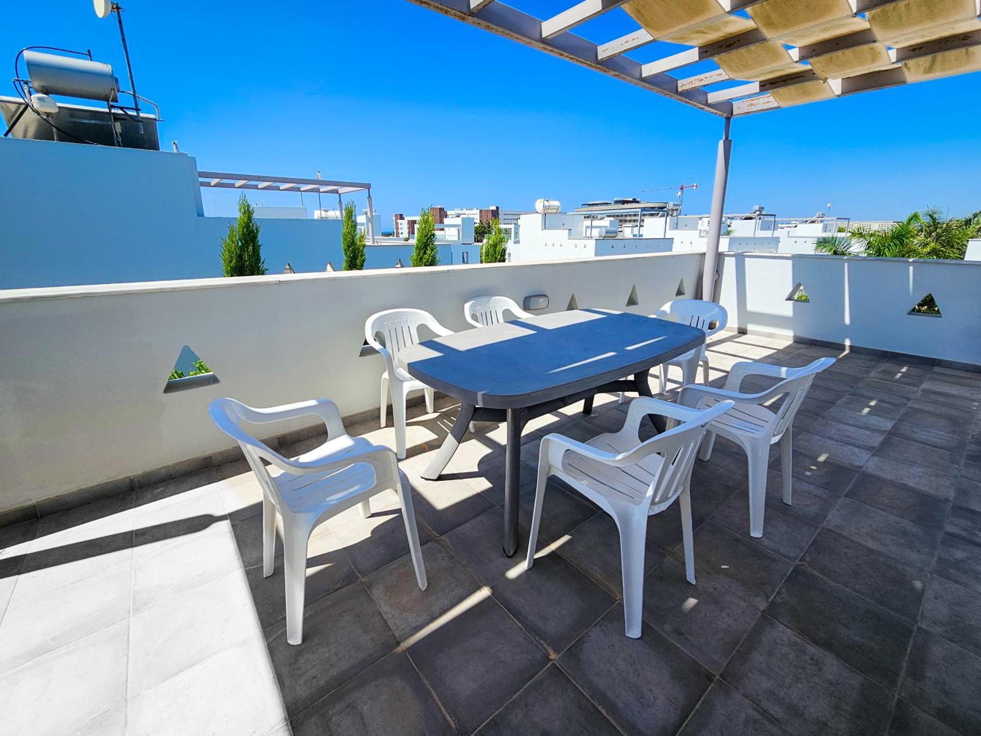 Villaer Nissi Azure Ajía Nápa