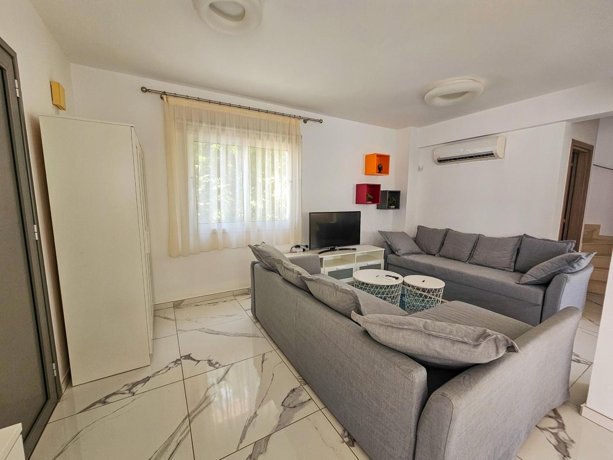 Nissi Azure Villa