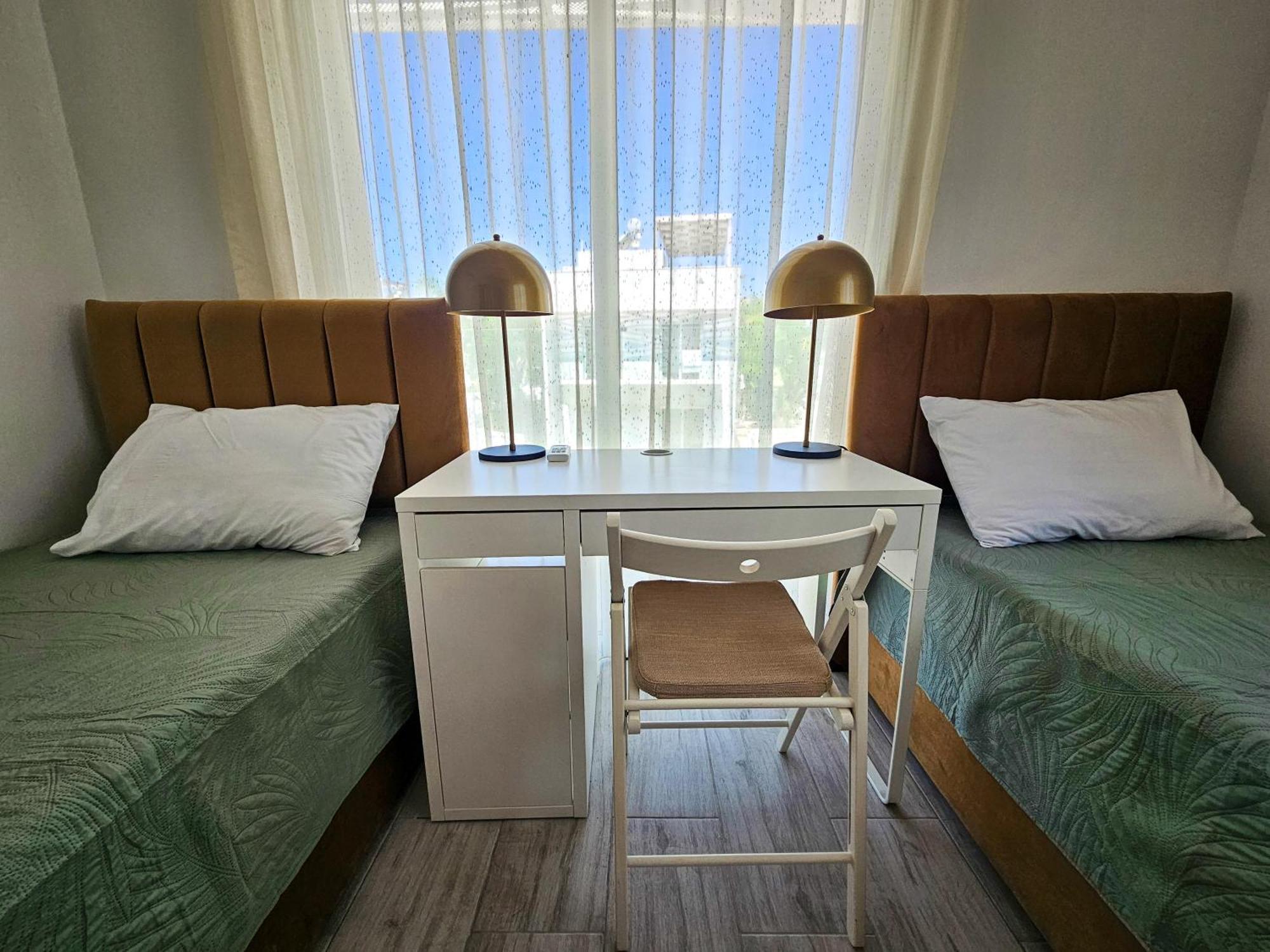 Nissi Azure * Agia Napa